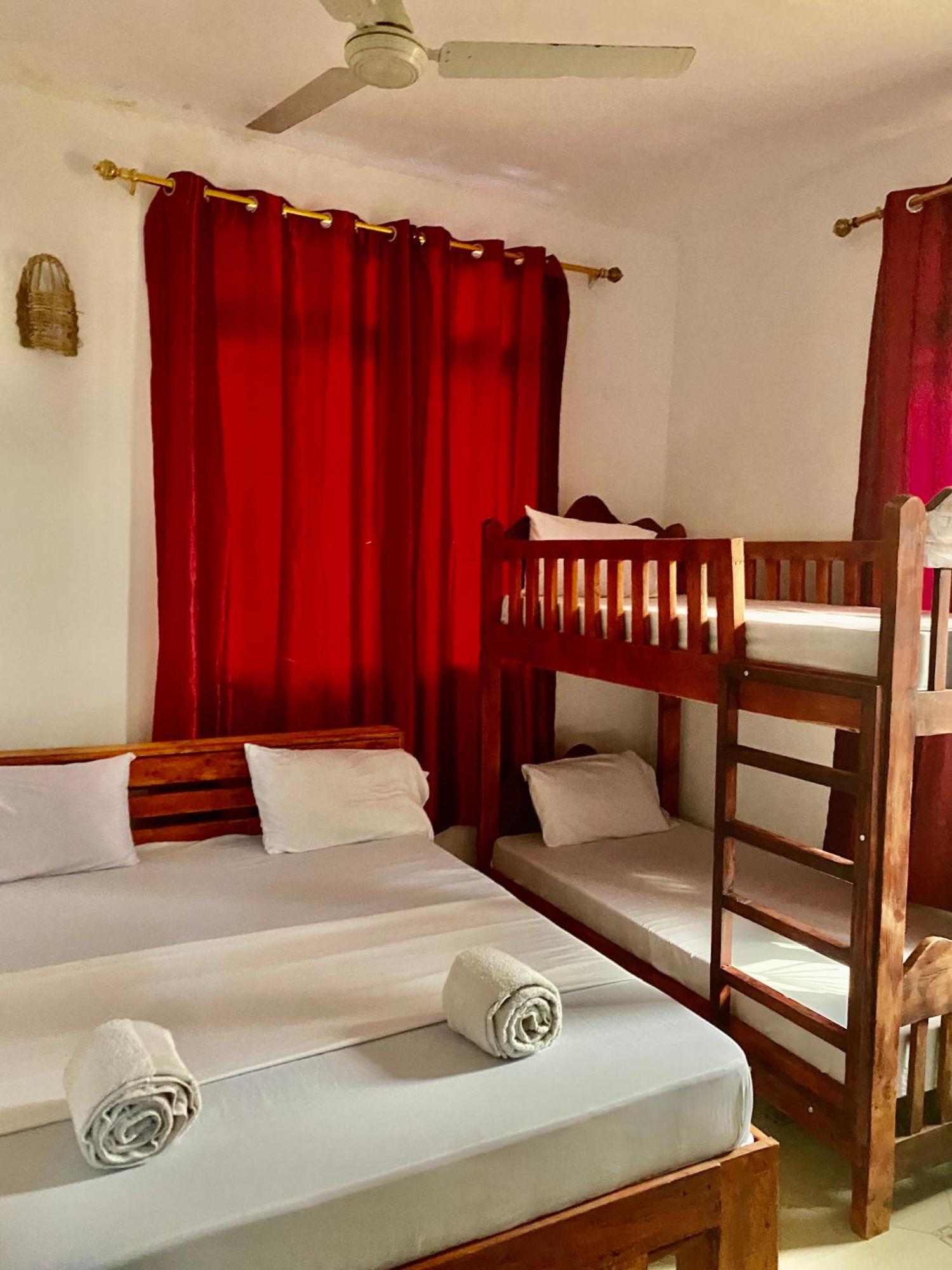 Nomad Cave- Stonetown Hotel Zanzibar Exterior photo